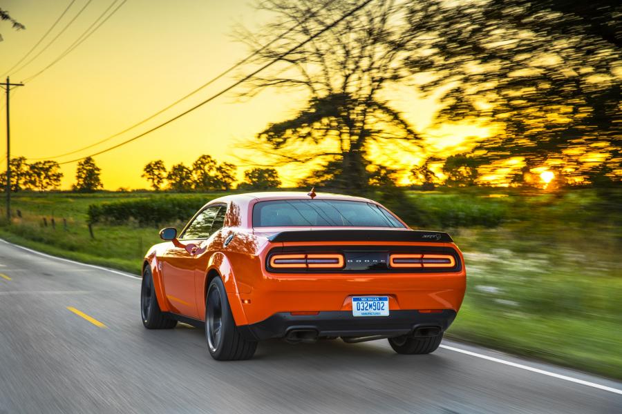  Dodge Challenger SRT Hellcat Widebody 2017 года  (фото 38 из 69)